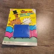 VINTAGE SCOOBY-DOO MAGIC TRICKS COIN TRICK HARMONY TOYS RARE HANNA BARBERA 1975