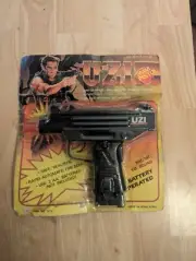 1980's Sparking KG9 UZI #7814 Commando SUB-MACHINE GUN9mm Toy with SOUND