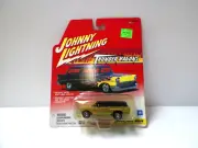 Johnny Lightning- Thunder Wagons- Custom Chevy Wagon-----JL2