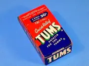 FULL BOX VINTAGE 12 CENTS A ROLL TUMS ANTACID TABLETS DISPLAY ON COUNTER BOX