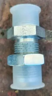 New Parker Hannifin Hydraulic Fitting 16-WTX-WLN-S Male Connector Bulk Head