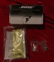 BULK LOT OF 4 GENUINE AUTHENTIC BOSE EAR REPLACEMENT BUDS plus Box And Papers