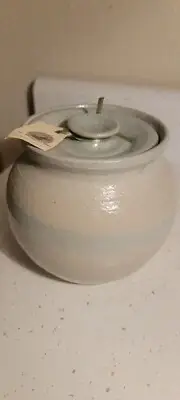 POTTERY JAR WILD HARE DESIGN STUDIOS ARTIST SIGNED NEW