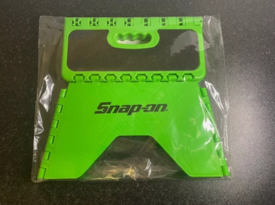Snap On Tools Green Black Folding Step Stool for Workshop Garage SSXRSTPK09