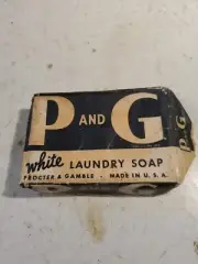 PROCTOR & GAMBLE, P AND G, WHITE LAUNDRY SOAP. VINTAGE IN WRAPPER