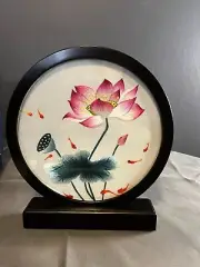 *NIB* PRETTY ASIAN EMBROIDERY IN FRAME WITH STAND - FLORAL WITH FISH