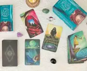 The Light Seer's Tarot: A 78-Card Deck and 184-Page Guidebook