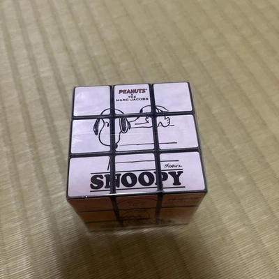 PEANUTS × Marc Jacobs Snoopy Rubik’s Cube Puzzle Toy Japan Exclusive Rare NEW