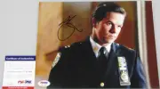 MARK WAHLBERG Hand Signed 8'x10' + PSA DNA COA T57349