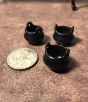 3 MINIATURE WITCH CAULDRONS ￼HALLOWEEN HAUNTED HOUSE