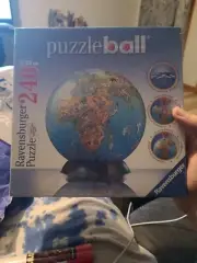 New WORLD GLOBE EARTH 3D PUZZLE Ravensburger 240-Piece PUZZLEBALL Display BASE