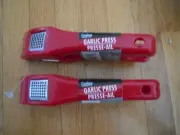 New ! 2 x Grips GARLIC PRESS Ginger Crusher Kitchen Tool Squeezer Red