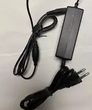 Samsung Original AC/DC Adapter 100-240V Netzteil A1514 DSM mit Netzkabel 15W