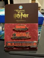 Universal Wizarding World of Harry Potter Pin: Hogwarts Express Train