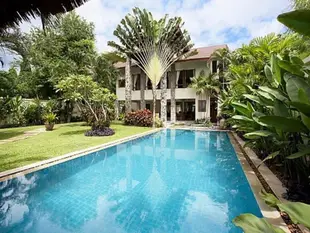 藍天別墅 Baan Suan Far-SaiBaan Suan Far-Sai | 5 Bed Pool Villa Near Beach at Pratumnak Hill Pattaya