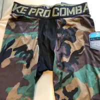 在飛比找蝦皮購物優惠-保證全新正品 NIKE PRO COMBAT 米彩 緊身長褲