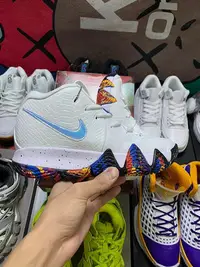 在飛比找Yahoo!奇摩拍賣優惠-【阿明運動舘】Nike Kyrie 4 EP'NCAA To