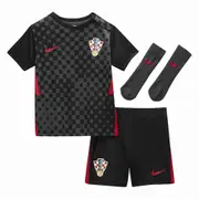 Nike 2020-2021 Croatia Little Boys Away Mini Kit Black XLB 7-8yrs (122-128cm)