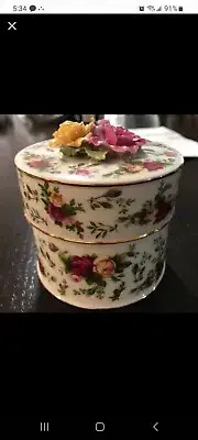 Royal albert old country roses Music Box