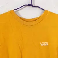 在飛比找蝦皮購物優惠-VANS短袖T恤｜VANS、VANS立體刺繡短T、黃色短袖T