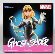 Ghost-Spider Resin Bust Spider-Man Diamond Select Limited #340 of 3,000 (2023)