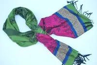 在飛比找Yahoo!奇摩拍賣優惠-象泰泰❖曼谷披肩沙龍 披巾 絲巾 圍巾  民族風圖騰 T02