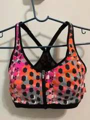 NWT Victoria's Secret Sports Bra 32D Double Front Closure