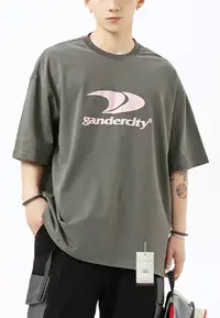 在飛比找ZALORA購物網優惠-VANSA 男女款復古字母印花短袖T恤 VCU-T-1989