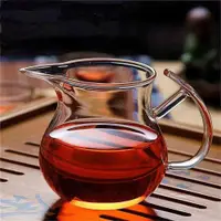 在飛比找ETMall東森購物網優惠-網紅家用公道杯茶器高硼硅公杯耐熱透明玻璃茶具側把加厚茶海茶杯
