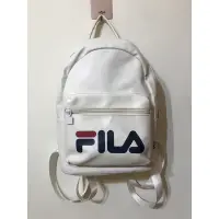 在飛比找蝦皮購物優惠-Fila 後背包  雙肩包 休閒 隨身物品 小包包 白色 百