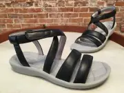 Clarks Black Cloudsteppers Sillian Spade Multi Strap Sporty Sandal 6 W New