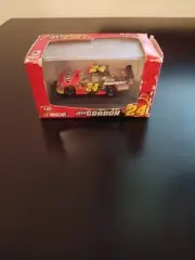 1/87 2009 JEFF GORDON DUPONT WINNERS CIRCLE