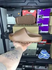 Yeezy Slide Flax FZ5896