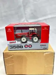 International 3588 2+2 Prestige Collection Edtion By Ertl 1/64th Scale