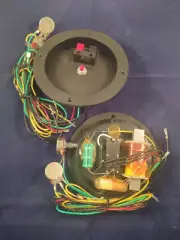 3-way Passive Crossover, 200 watts, 1 kHz and 7 kHz mounted on cup with inputs