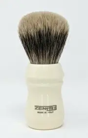 Manchurian Badger With Traditional Italian Barber Handle in Resin by Zenith M32