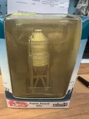 Bachmann Scenecraft OO Gauge 44-109 Farm Feed Silo