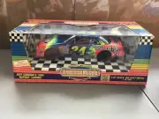 ERTL AMERICAN MUSCLE #24 JEFF GORDON DUPONT 4013 OF 5000 1/18 SCALE DIECAST CAR