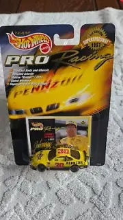 Team Hot Wheels Pro Racing 1st Edition Superspeedway JOHHNY BENSON / PENNZOIL