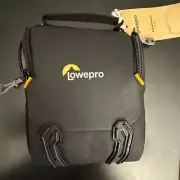 Lowepro Adventura SH 120R III Camera Carrying Bag/Case With Tags NEW