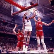 Philadelphia 76ers Julius Erving in action shoots vs Portland Trai- Old Photo 1