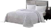 Beatrice Home Fashions Wedding Ring Chenille Bedspread, Queen, White