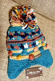 CHILD NWT MATILDA JANE Girl KNIT POM POM Hat M fleece lined GREEN BLUE CAP