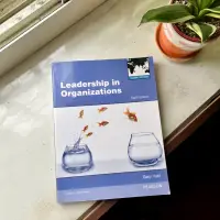 在飛比找蝦皮購物優惠-Leadership in organization Eig