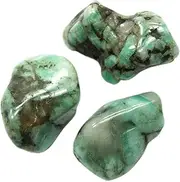 Pachamama Essentials Emerald Tumbled Healing Stone - Crystal Healing 15-25mm - Green