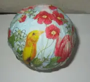 MICHEL DESIGN WORKS~Night Blooming Freesia GARDEN MELODY Large Bath Bomb
