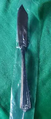 FRENCH SHELL 6 1/2" FLAT HANDLE MASTER BUTTER KNIFE Wallace Stainless nib China