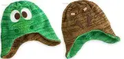 THE GOOD DINOSAUR REVERSIBLE BEANIE FOR KIDS ~DISNEY STORE~ THE GOOD DINOSAUR