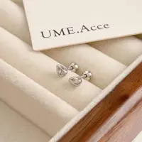 在飛比找momo購物網優惠-【UME.Acce】小水滴純銀轉珠耳環(S999純銀 純銀耳