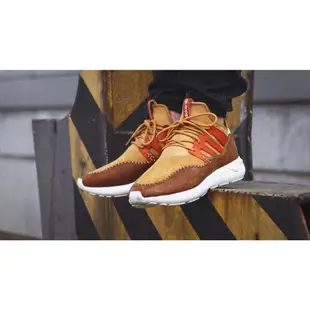 ADIDAS ORIGINALS TUBULAR MOC RUNNER FOX RED B24689